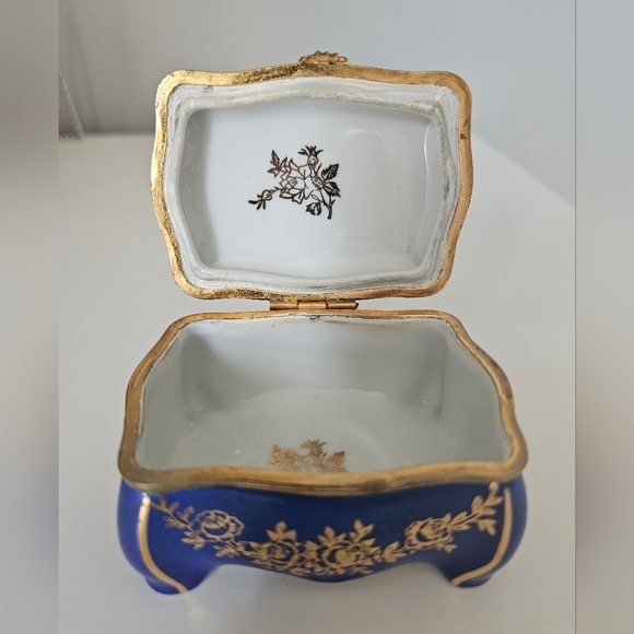 Limoges Trinket Box - Picture 5 of 5